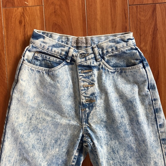 Vintage Acid Wash High Rise Jeans - Picture 2 of 9